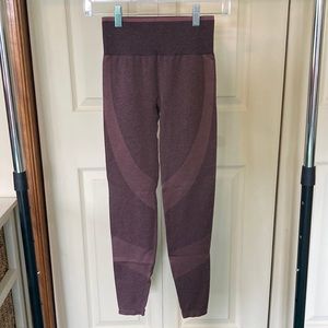 Pink seamless leggings